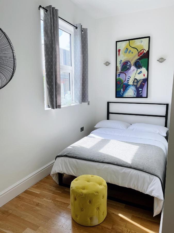 Modern And Light 2 Bed Flat In Sw2 Apartamento Londres Exterior foto